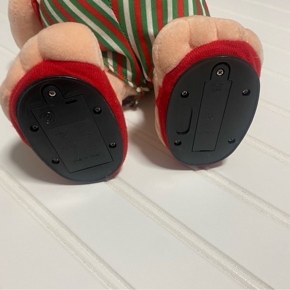 Christmas 15” Animated Plush Jelly Belly Shaking Santa Song Bootylicious Works - Picture 4 of 7